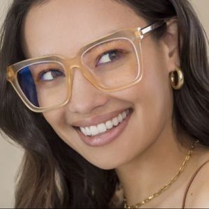 DIFF eyewear BELLA blue light glasses! 👓
